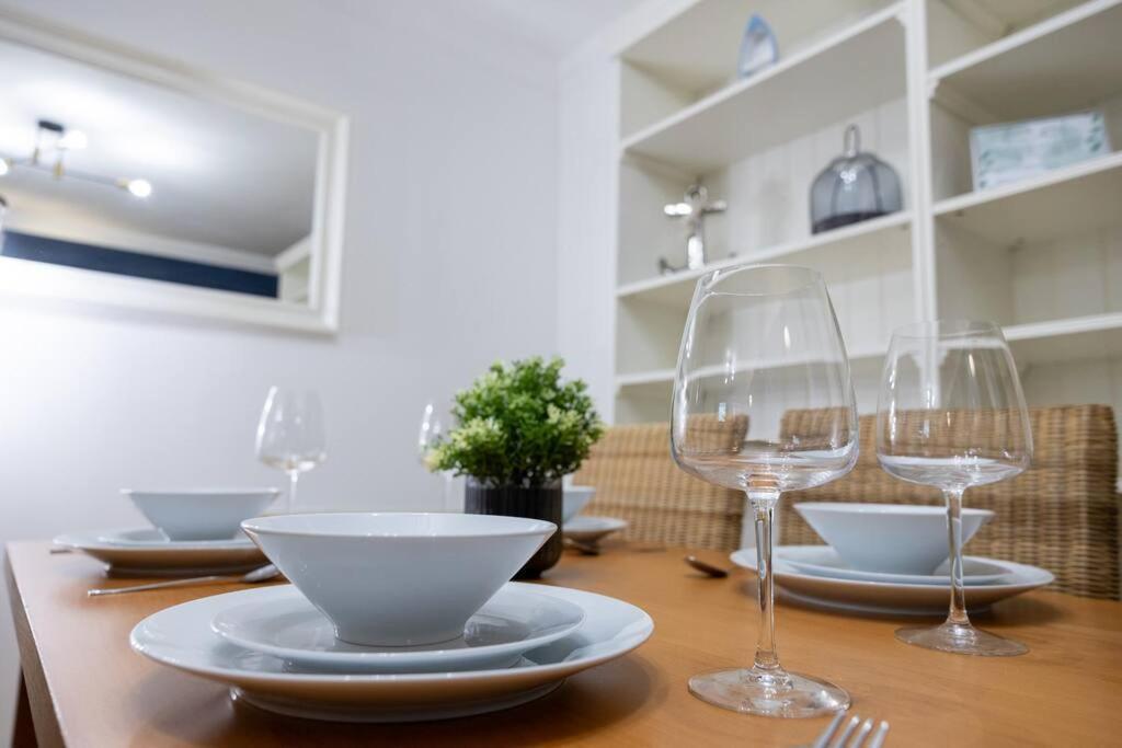 Morden London Apartment, By The Sea With Free Parking Dış mekan fotoğraf