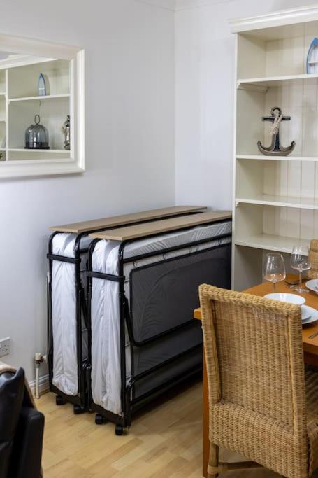 Morden London Apartment, By The Sea With Free Parking Dış mekan fotoğraf